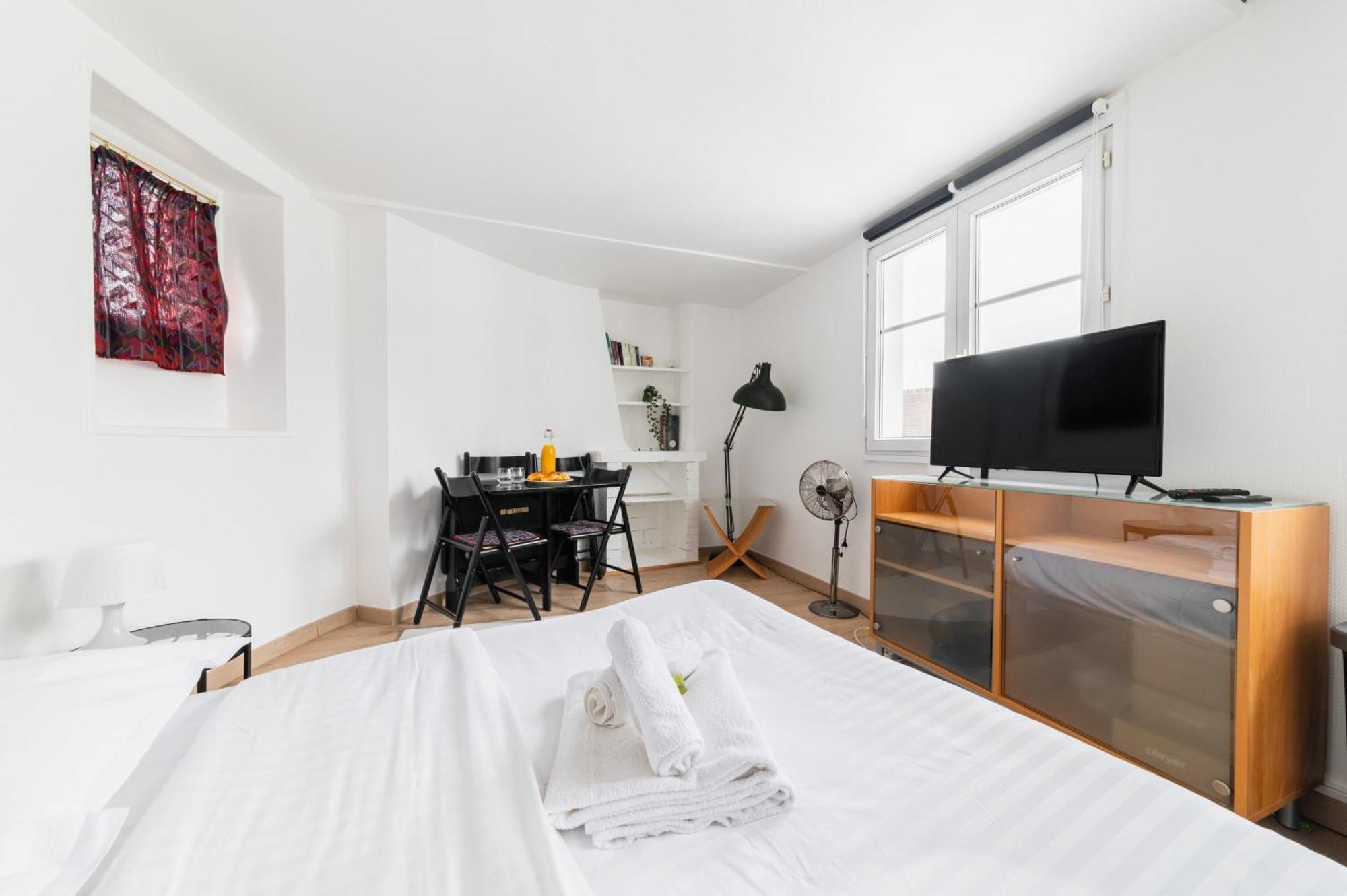 Agreable Studio Coeur De Paris - Paris 6 - 2P - Flat-Guest Exterior photo